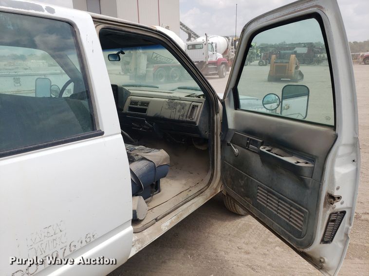 image for item LT9748 1994 Chevrolet K3500  Crew Cab utility bed pickup truck