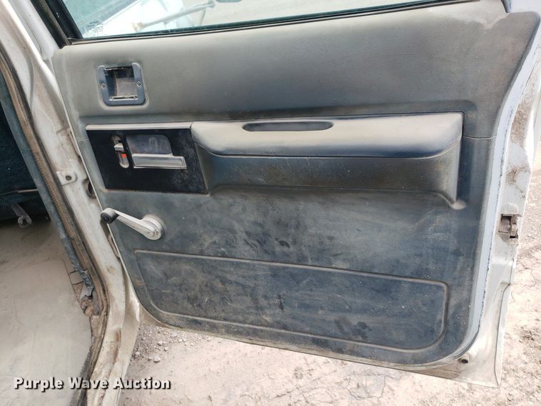 image for item LT9748 1994 Chevrolet K3500  Crew Cab utility bed pickup truck