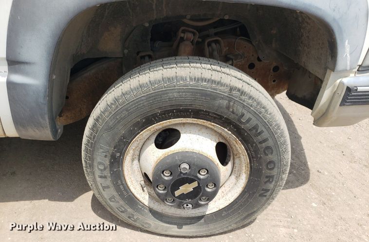 image for item LT9748 1994 Chevrolet K3500  Crew Cab utility bed pickup truck