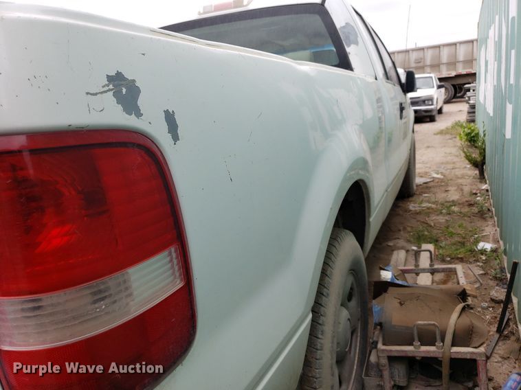 image for item LT9753 2006 Ford F150  SuperCab pickup truck