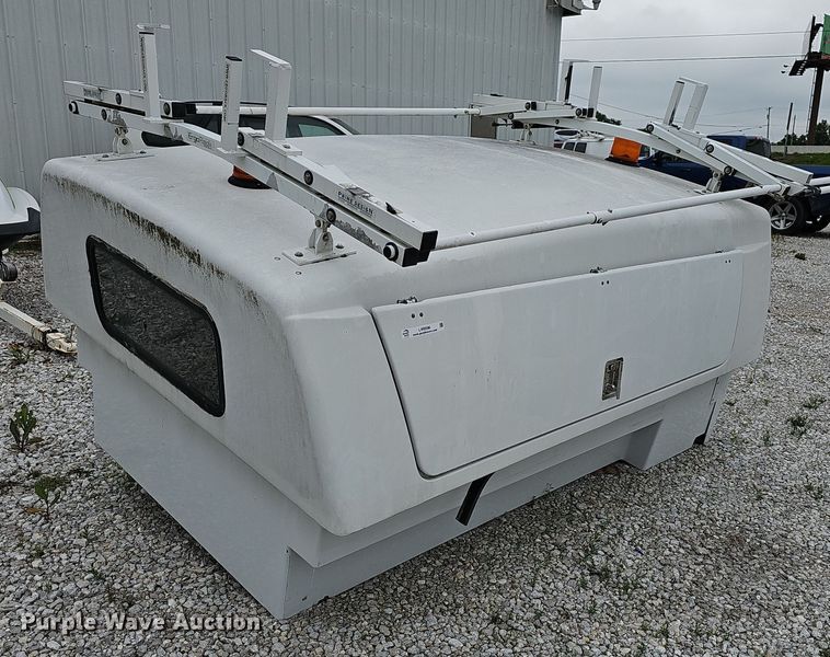 image for item LW9596 Fiberglass utility topper