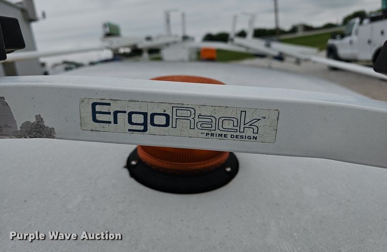 image for item LW9596 Fiberglass utility topper