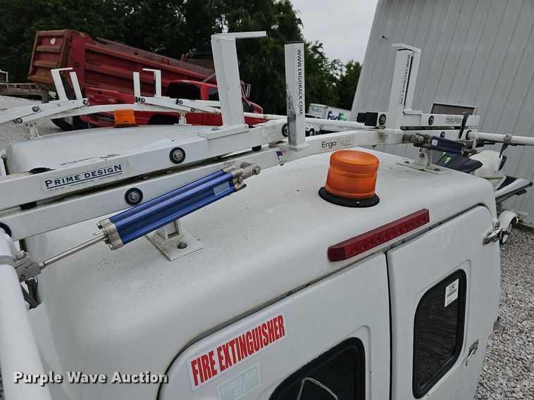 image for item LW9596 Fiberglass utility topper