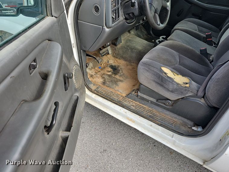 image for item LW9607 2006 GMC Sierra 1500  pickup truck