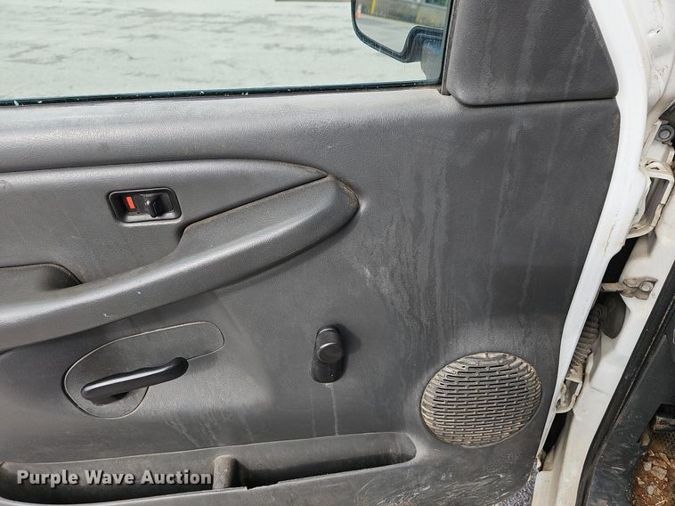 image for item LW9607 2006 GMC Sierra 1500  pickup truck