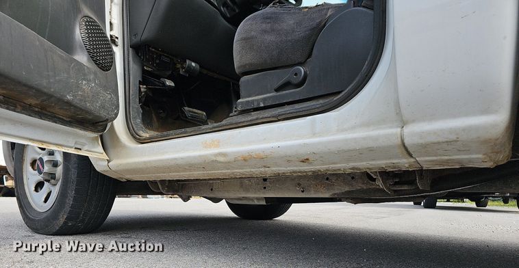 image for item LW9607 2006 GMC Sierra 1500  pickup truck