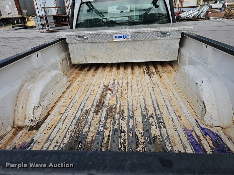 image for item LW9607 2006 GMC Sierra 1500  pickup truck