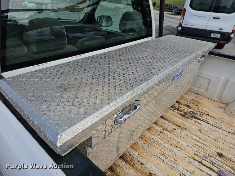 image for item LW9607 2006 GMC Sierra 1500  pickup truck