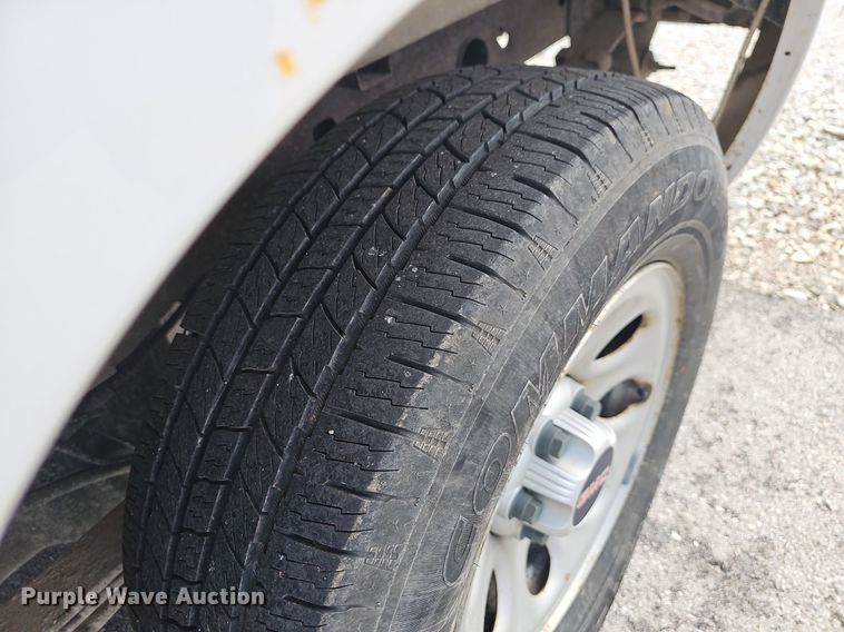 image for item LW9607 2006 GMC Sierra 1500  pickup truck