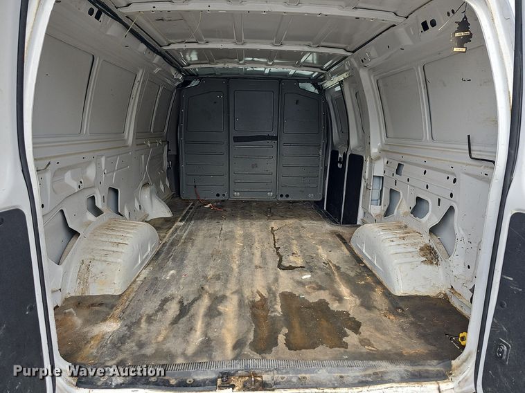 image for item LW9608 2011 Ford E150  van