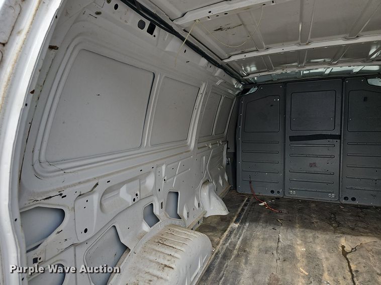 image for item LW9608 2011 Ford E150  van