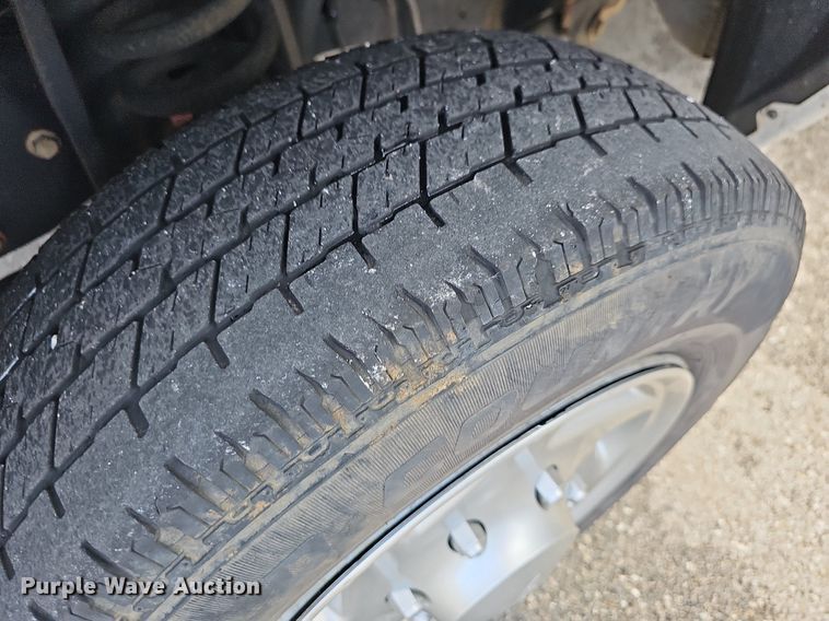 image for item LW9608 2011 Ford E150  van