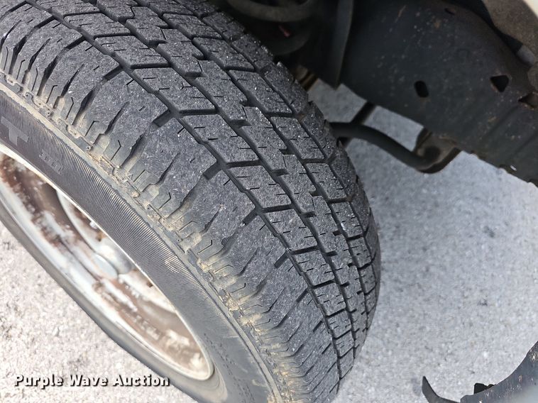 image for item LW9608 2011 Ford E150  van