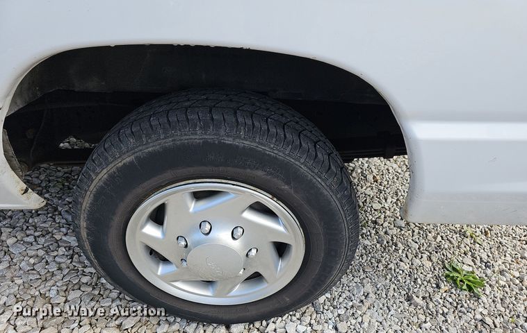 image for item LW9608 2011 Ford E150  van