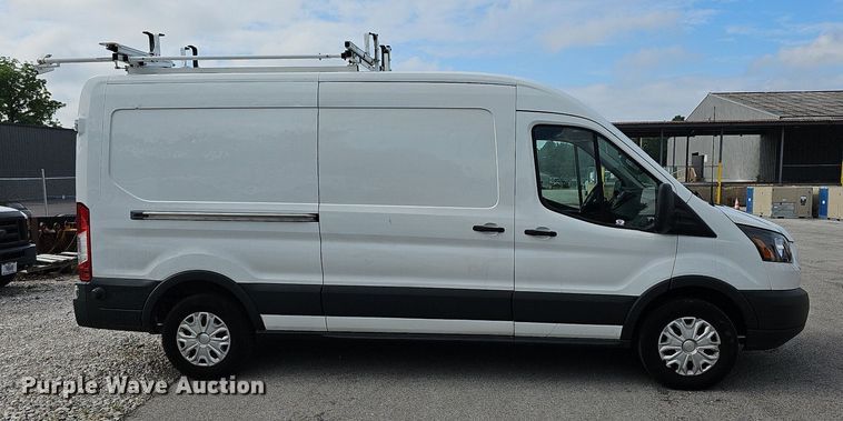 image for item LW9609 2016 Ford Transit  van