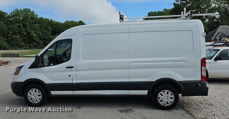 image for item LW9609 2016 Ford Transit  van