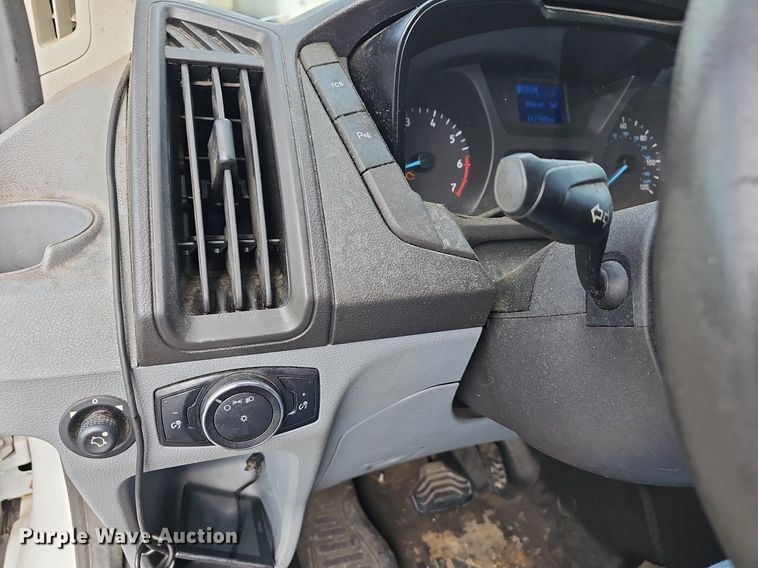 image for item LW9609 2016 Ford Transit  van