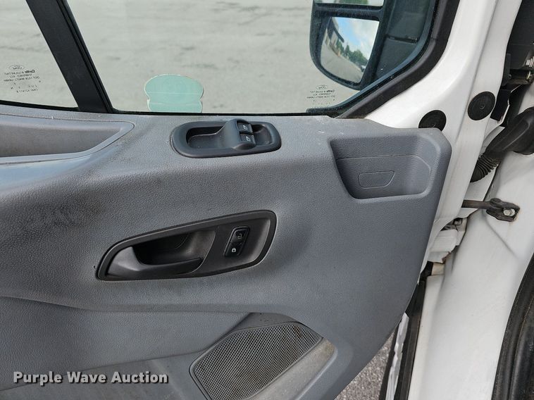 image for item LW9609 2016 Ford Transit  van