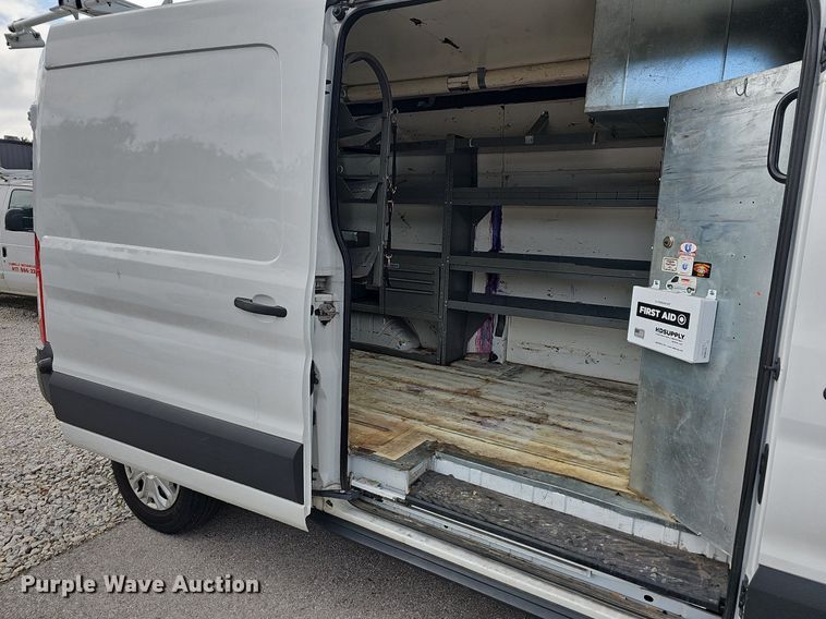 image for item LW9609 2016 Ford Transit  van