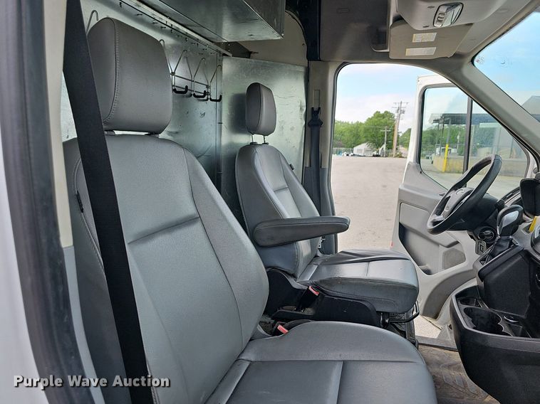 image for item LW9609 2016 Ford Transit  van