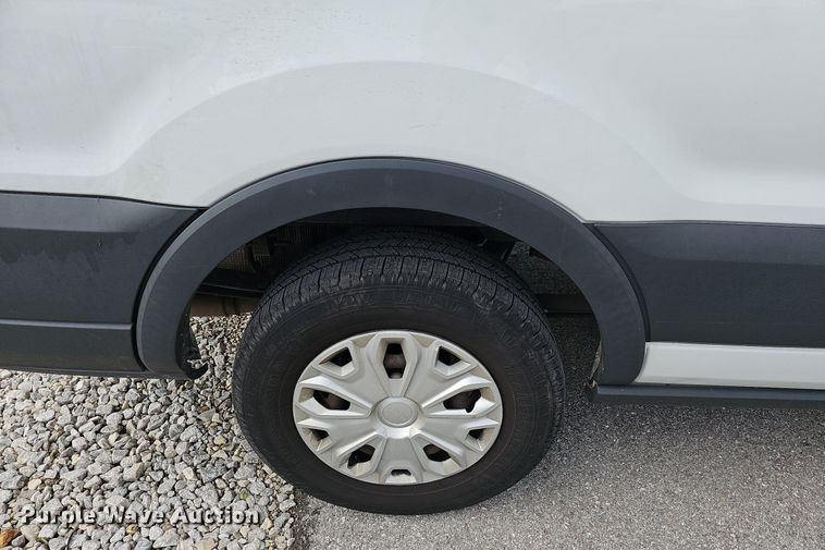 image for item LW9609 2016 Ford Transit  van