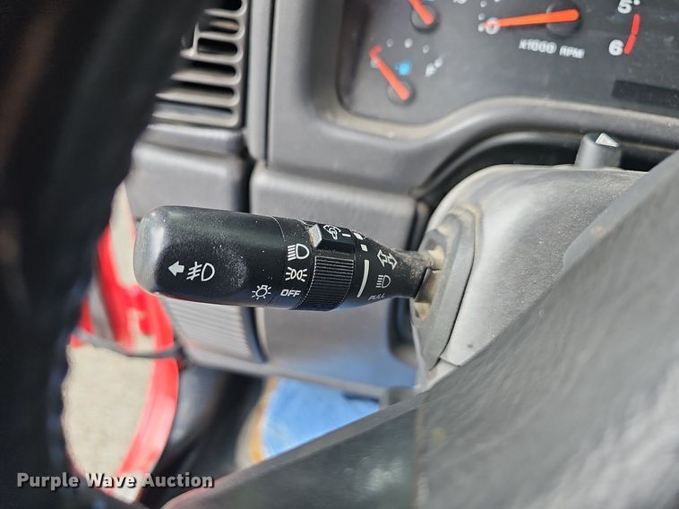 image for item LW9617 2001 Jeep Wrangler Sport  SUV