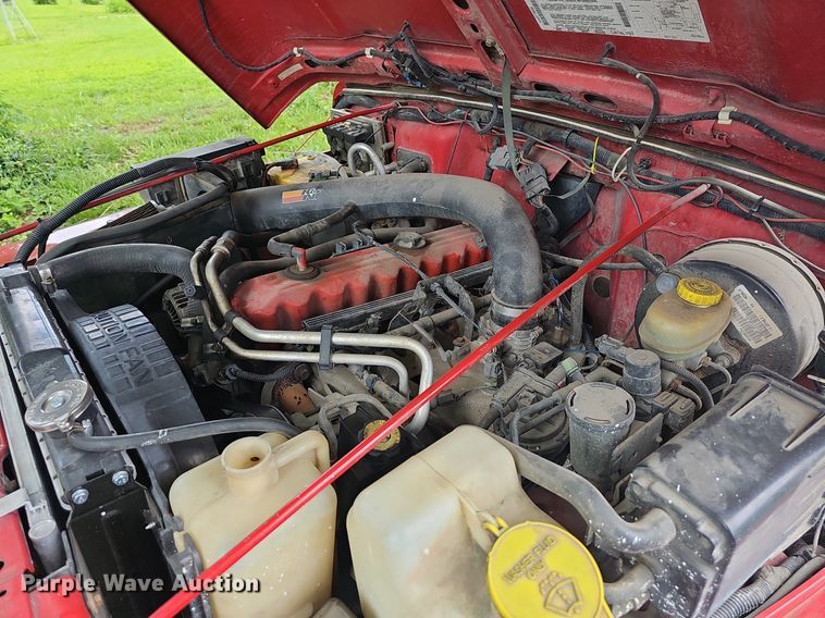 image for item LW9617 2001 Jeep Wrangler Sport  SUV