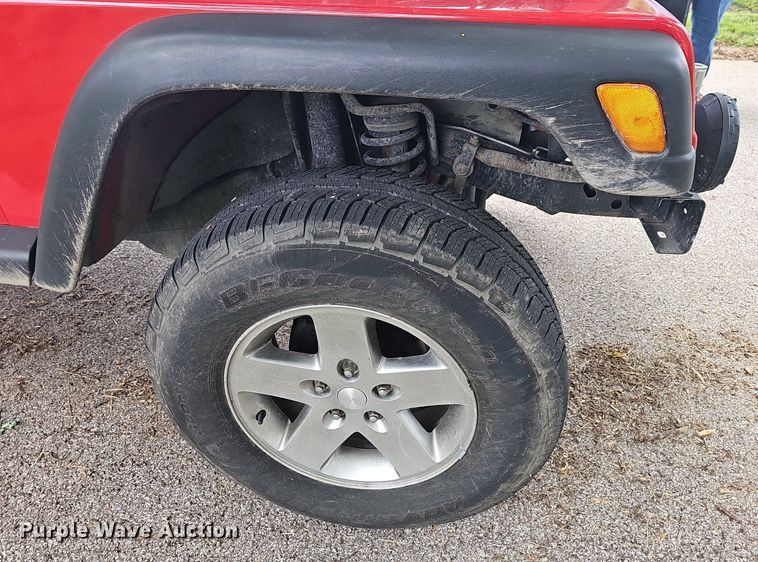 image for item LW9617 2001 Jeep Wrangler Sport  SUV