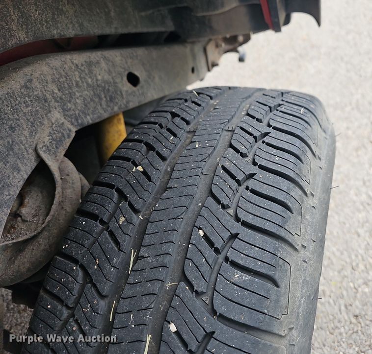 image for item LW9617 2001 Jeep Wrangler Sport  SUV