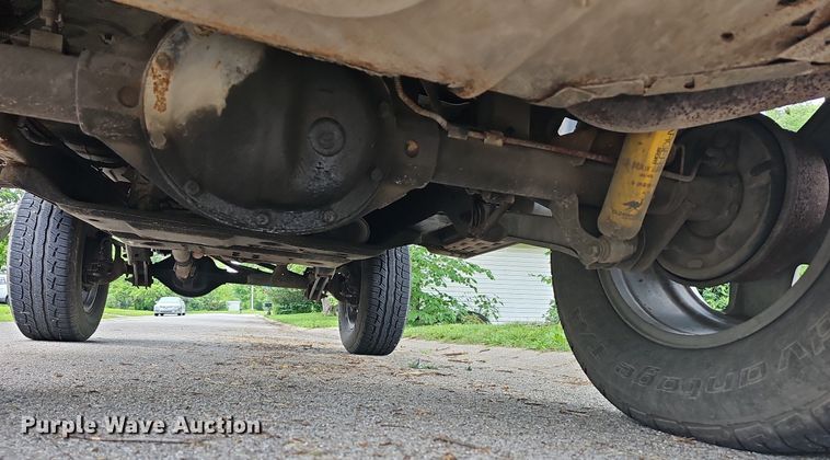 image for item LW9617 2001 Jeep Wrangler Sport  SUV