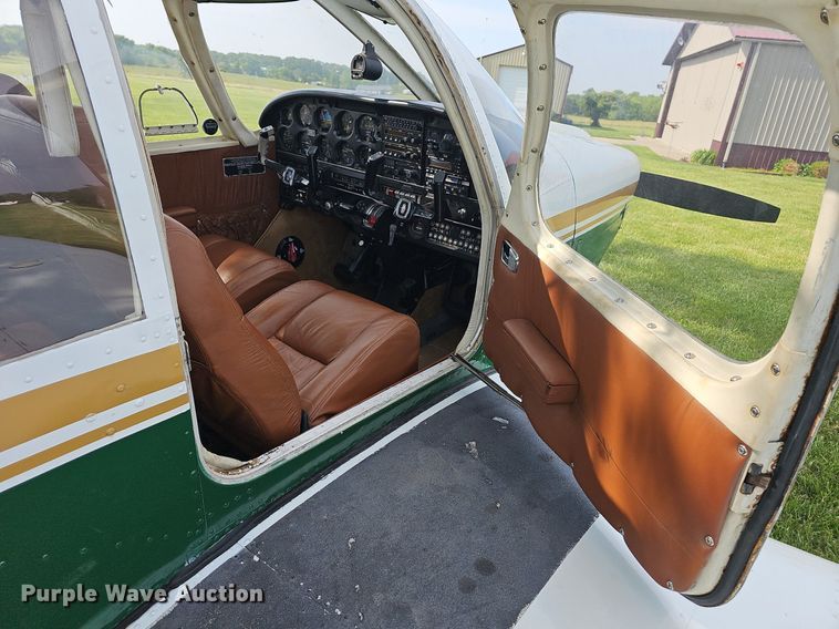 image for item LW9618 1971 Piper Aircraft PA28-180  airplane