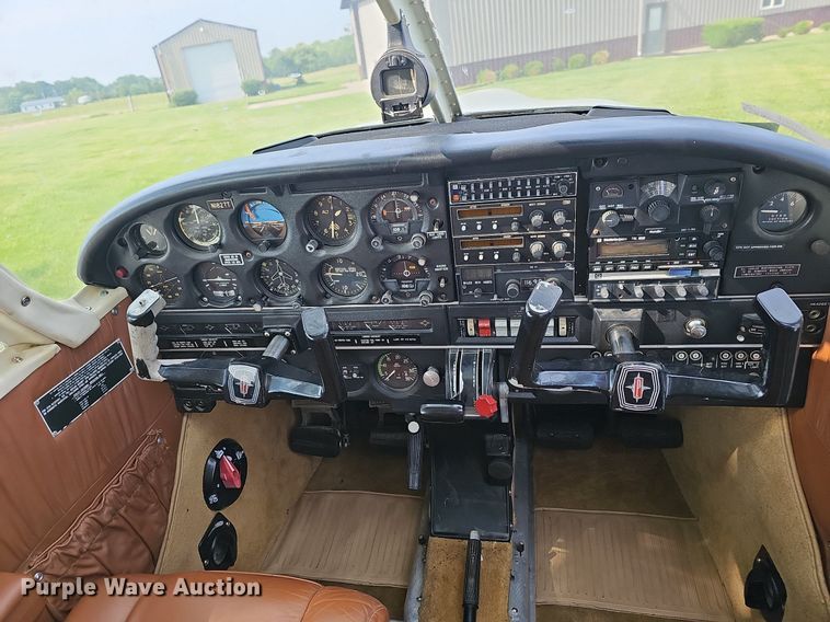 image for item LW9618 1971 Piper Aircraft PA28-180  airplane