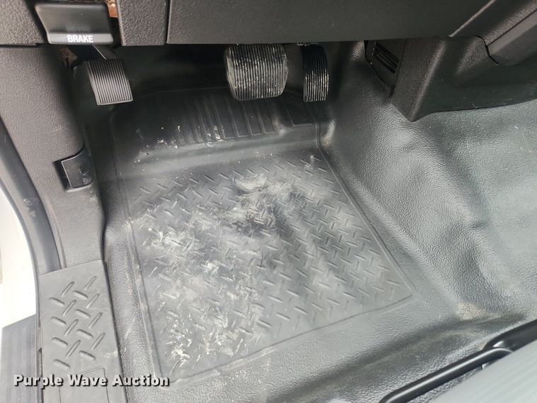 image for item LX9555 2011 Ford F150 XL  pickup truck