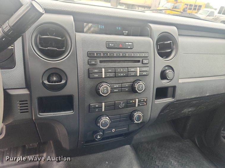 image for item LX9555 2011 Ford F150 XL  pickup truck