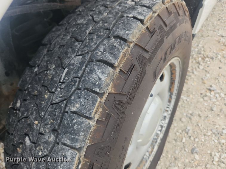 image for item LX9555 2011 Ford F150 XL  pickup truck