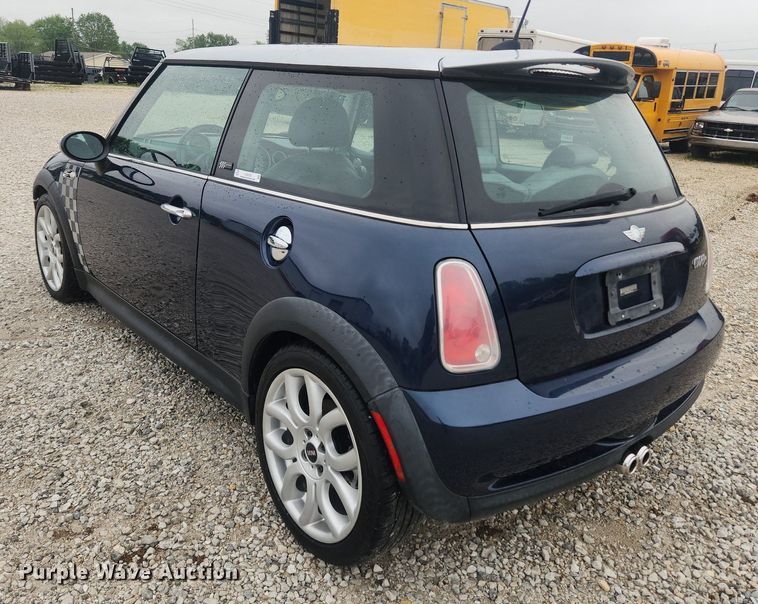 image for item LX9556 2006 Mini Cooper S