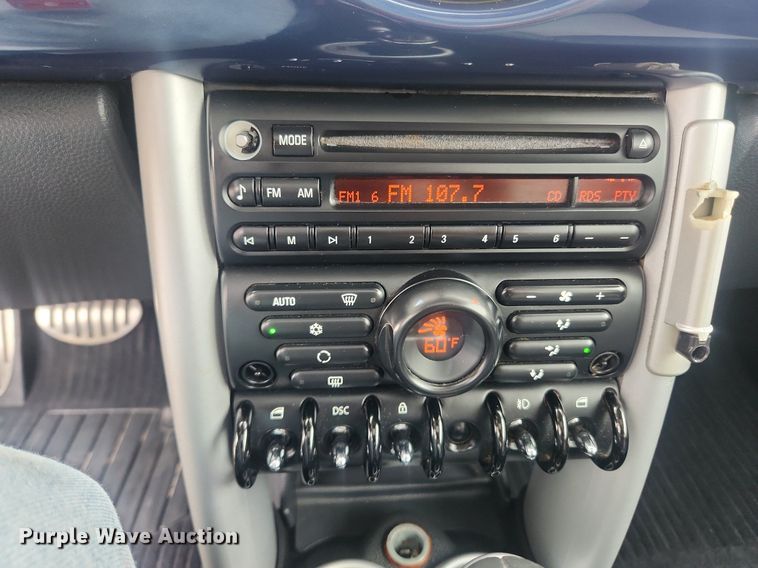 image for item LX9556 2006 Mini Cooper S