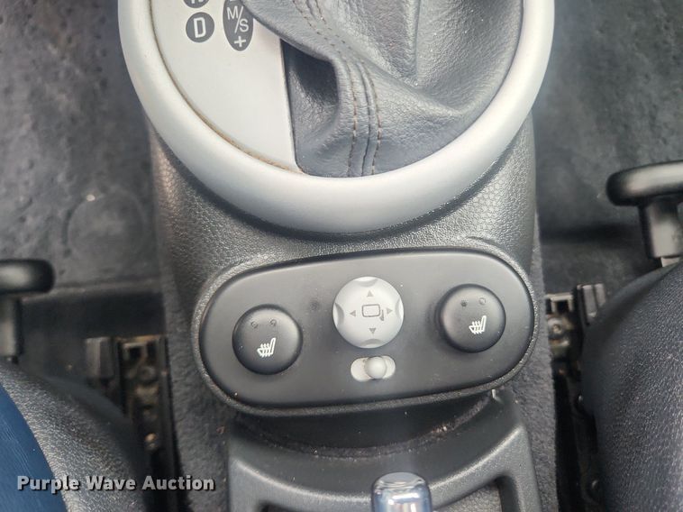 image for item LX9556 2006 Mini Cooper S