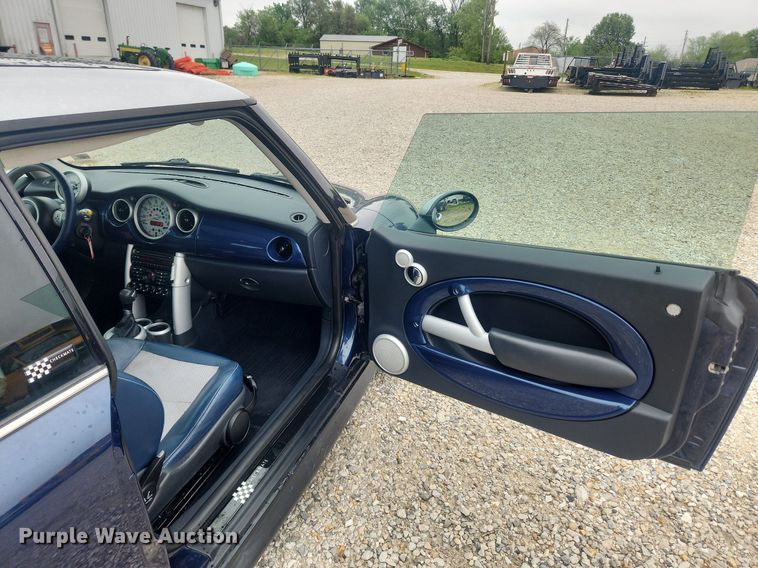 image for item LX9556 2006 Mini Cooper S