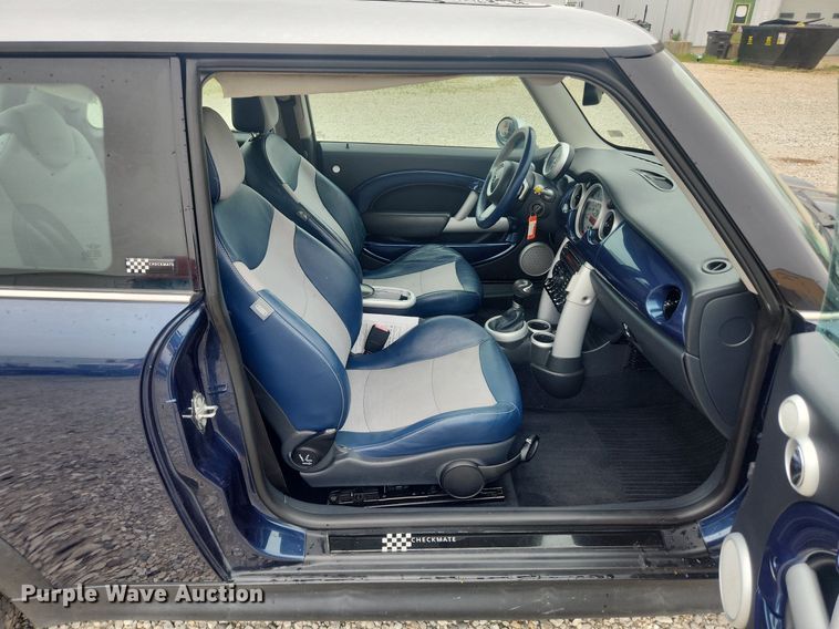 image for item LX9556 2006 Mini Cooper S