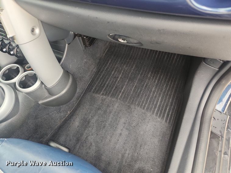 image for item LX9556 2006 Mini Cooper S