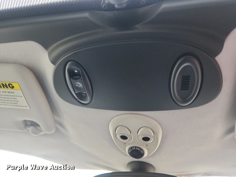 image for item LX9556 2006 Mini Cooper S