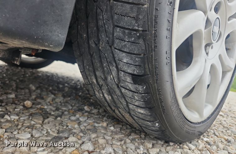 image for item LX9556 2006 Mini Cooper S