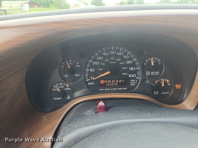 image for item LX9557 2002 GMC Savana G1500  van