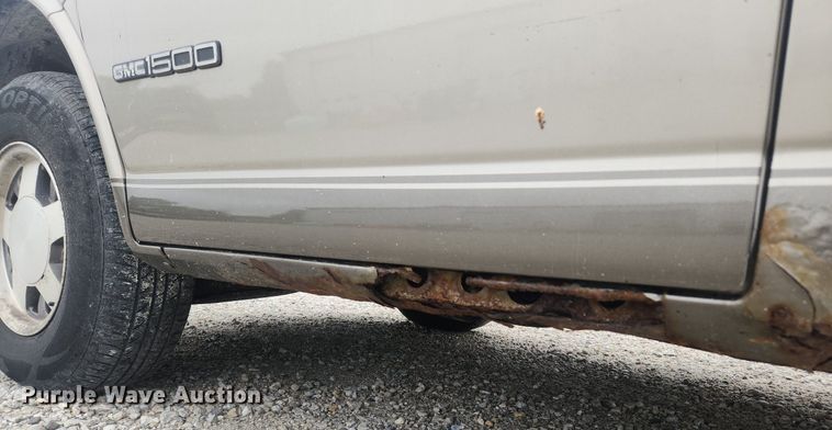 image for item LX9557 2002 GMC Savana G1500  van