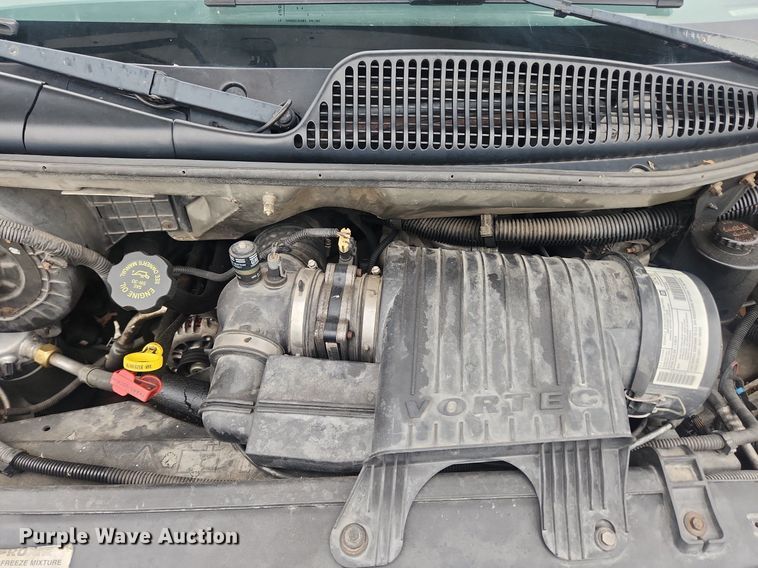 image for item LX9557 2002 GMC Savana G1500  van