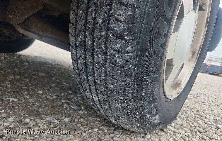 image for item LX9557 2002 GMC Savana G1500  van