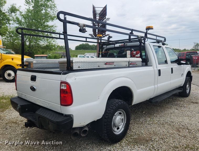image for item LX9558 2013 Ford F350 Super Duty XL  Crew Cab pickup truck