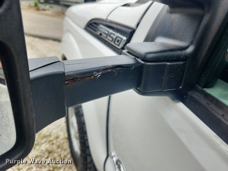 image for item LX9558 2013 Ford F350 Super Duty XL  Crew Cab pickup truck