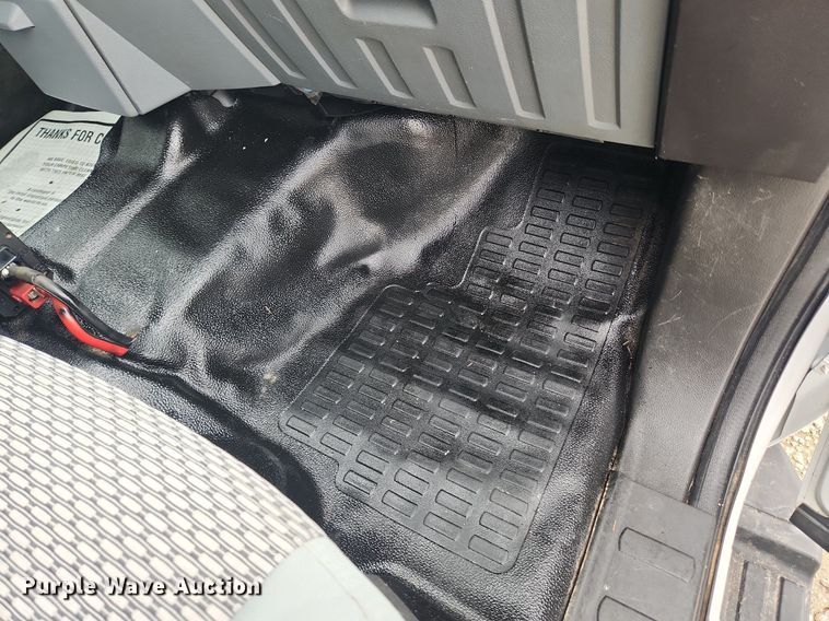 image for item LX9558 2013 Ford F350 Super Duty XL  Crew Cab pickup truck